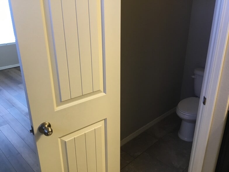 Building Photo - 2711 Full Moon Ct NE