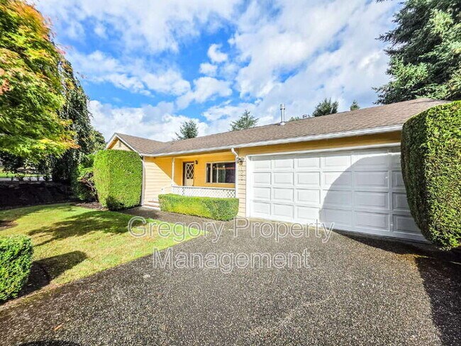 Building Photo - 4155 West Lake Sammamish Pkwy NE