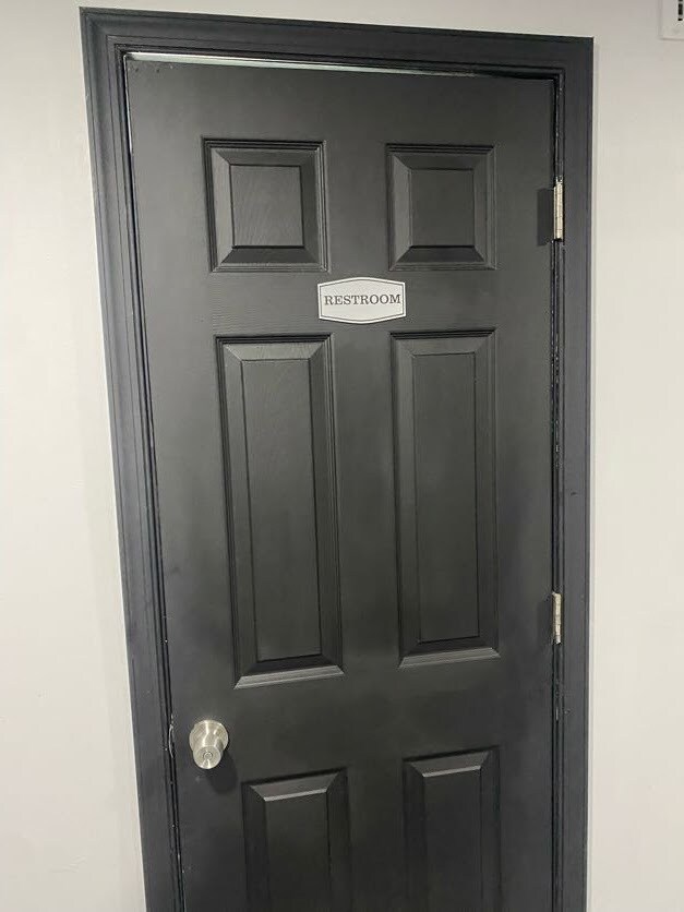 Building Photo - 8446 Willow Glen Ct