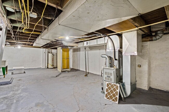 Building Photo - Stunning 2 bedroom home in Homestead available August 1!