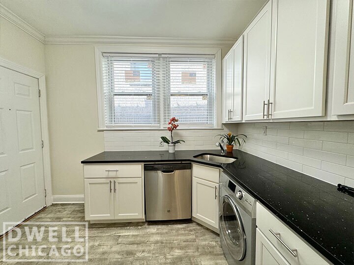 Building Photo - 1130 Maple Ave