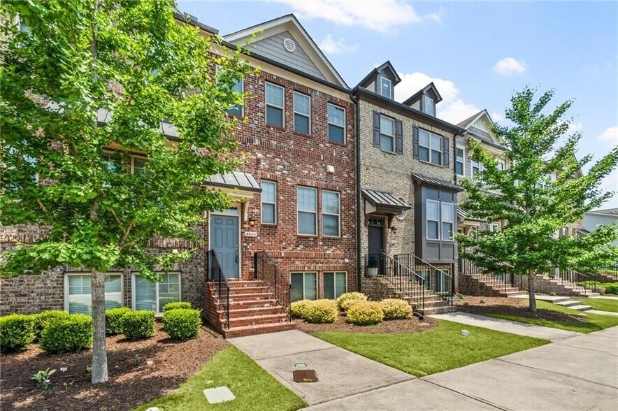 Building Photo - 4435 Donahue Ave