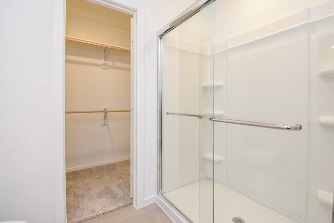 Building Photo - 6850 Flowering Ginger Ln