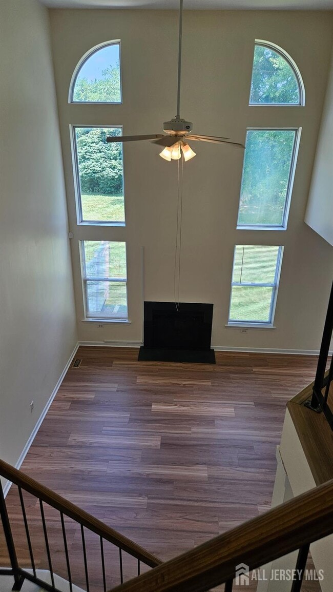 Building Photo - 405 Cobblestone Ct