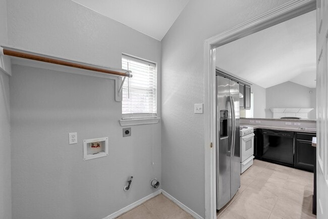 Building Photo - 232 Adobe Terrace N