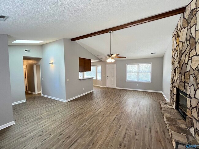 Building Photo - 105 Bellhurst Cir