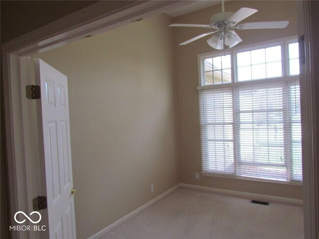 Building Photo - 411 Mari Way