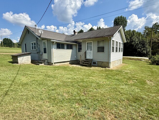 Building Photo - 255 Pace Rd