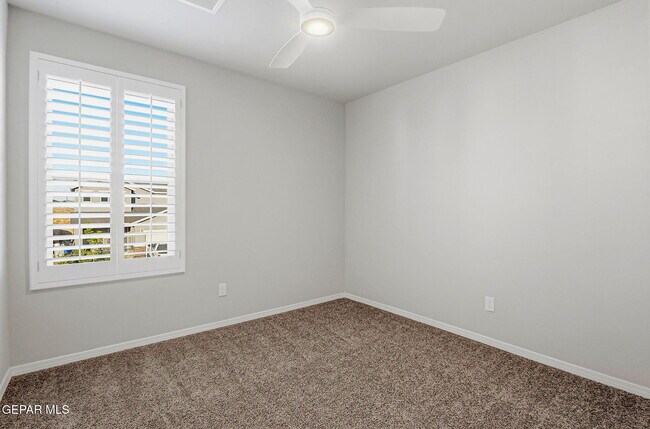Building Photo - 12365 Desert Vista Ave