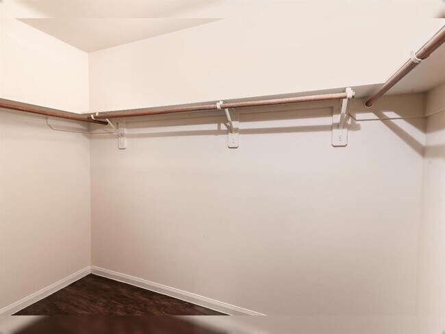 Building Photo - 5802 Santa Bernadetta