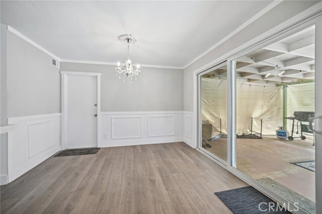 Building Photo - 1112 E Ave J 4