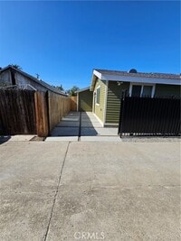 Building Photo - 587 N Orange St