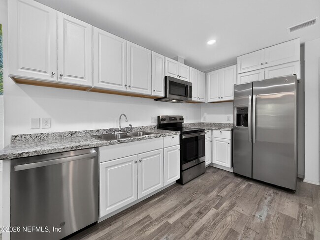 Building Photo - 2220 Flesher Ave