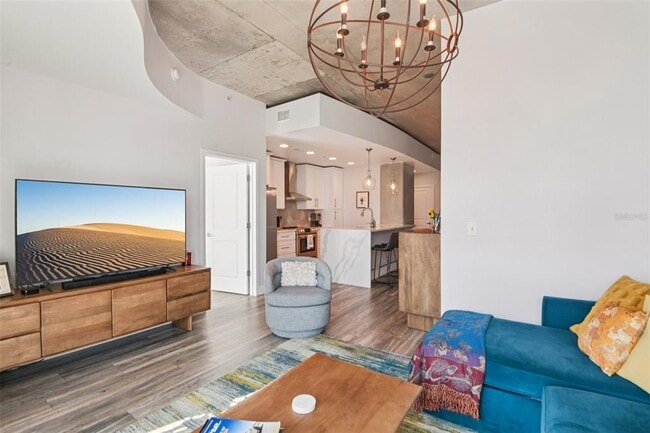 Building Photo - 777 N Ashley Dr