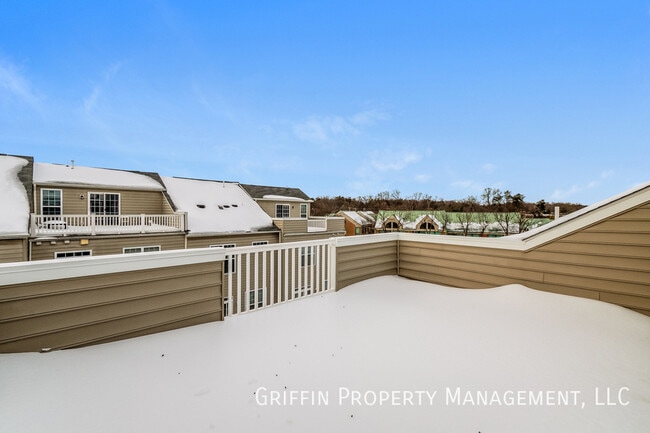 Building Photo - 7210 Wood Trail Dr