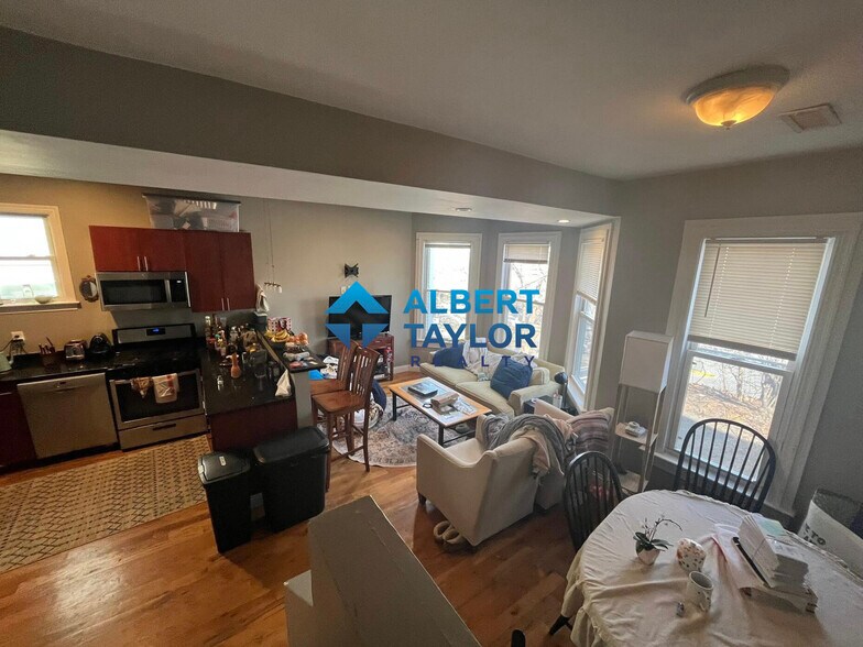 Building Photo - 192 Alleghany St