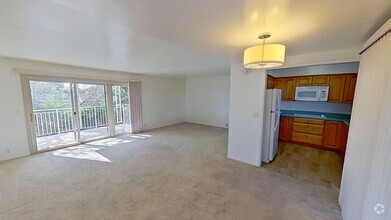 Building Photo - Spacious 2 BED/ 2 BATH in Encino Royal (55...