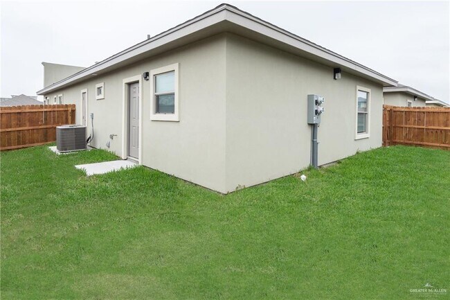 Building Photo - 2202 Taxco Ct