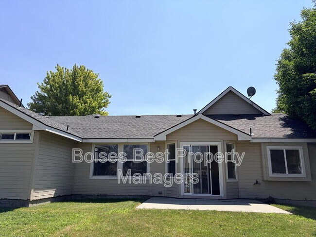 Building Photo - 1276 W Brown Trout Dr