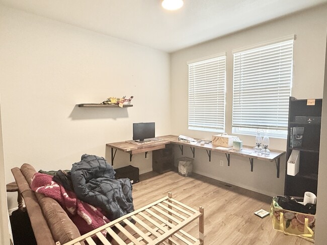 Building Photo - 1820 Iron Wheel Dr