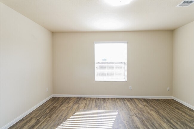 Building Photo - 11922 Pia Drive