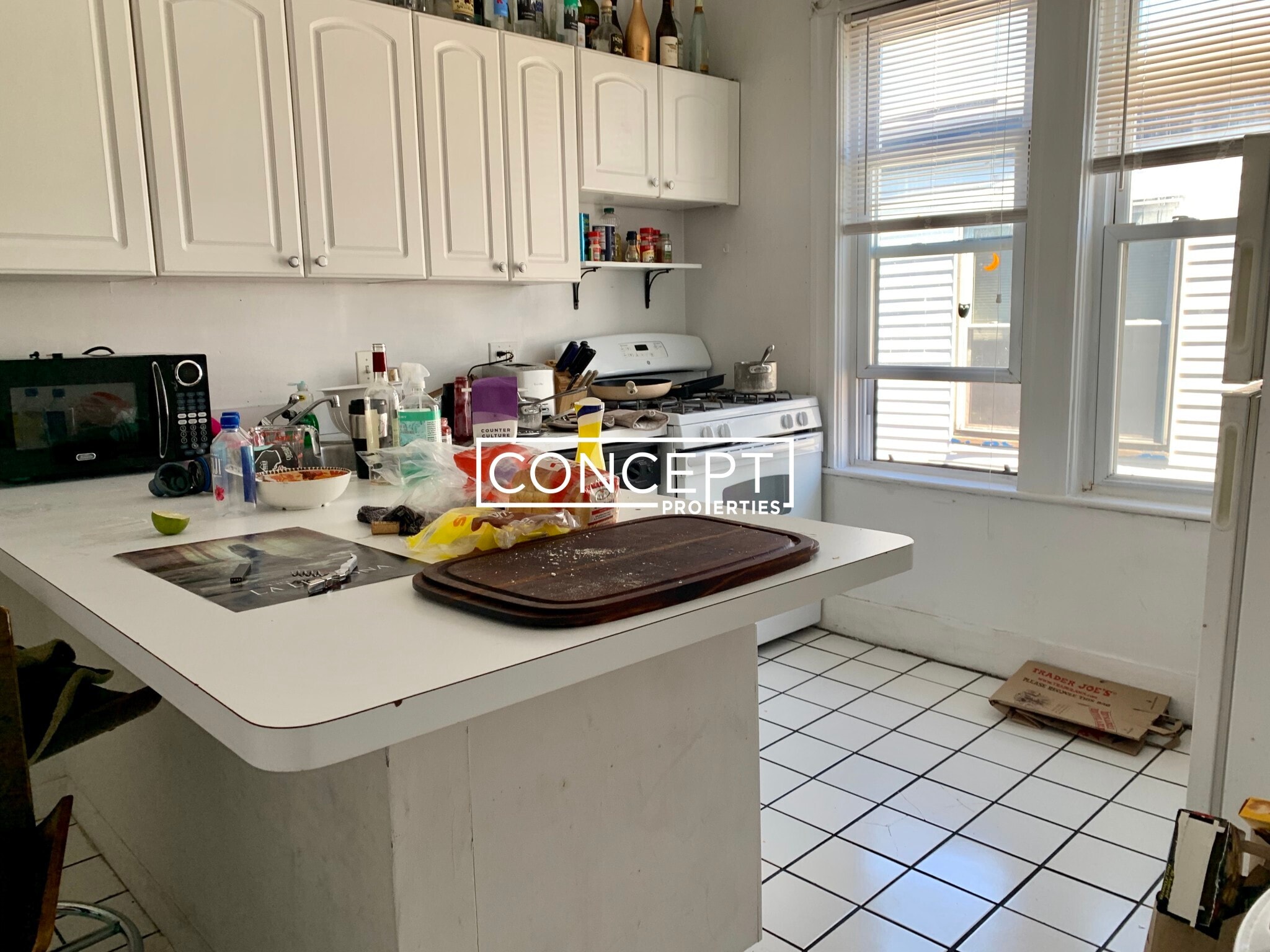 Building Photo - 530 Cambridge St