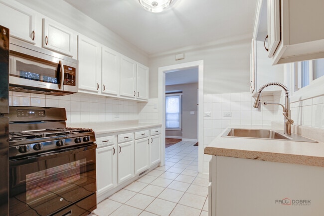 Building Photo - 1595 N McKinley Rd