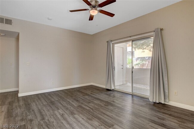 Building Photo - 5650 E Sahara Ave