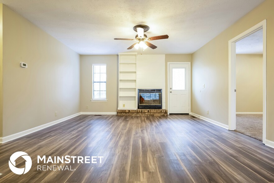 Building Photo - 785 Summer Hill Ln
