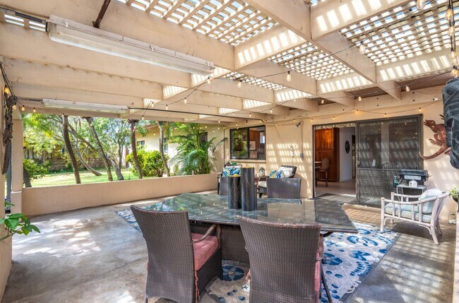 Building Photo - Fully Furnished, 3 Bed/3 Bath, Waiehu Heig...
