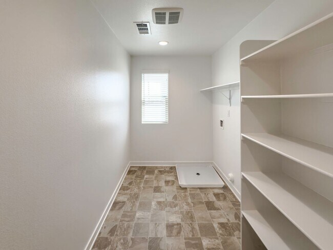 Building Photo - Newer Construction, Exquisite 4 Bedroom + ...