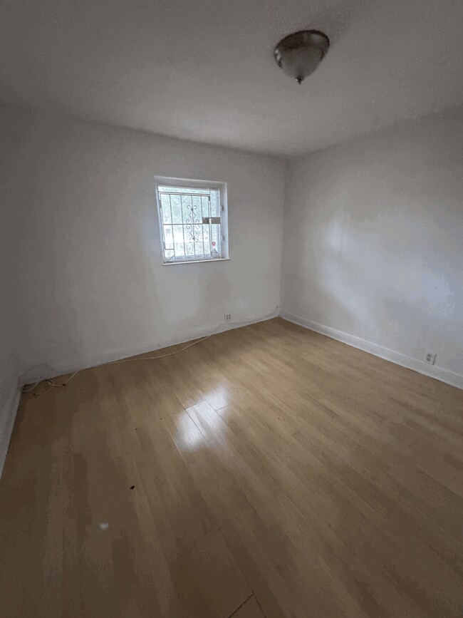 Building Photo - 8092 NW 14th Ct