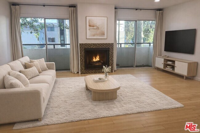 Building Photo - 4702 Fulton Ave