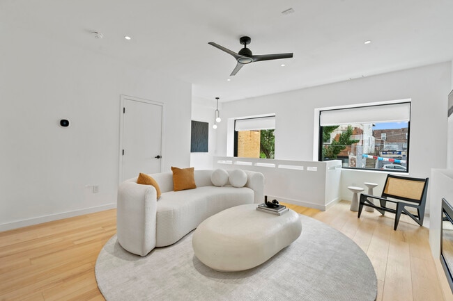 Building Photo - 4037 Penn Ave