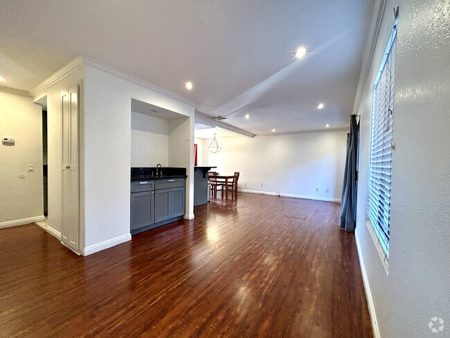 Building Photo - 1039 Mount Olive Dr