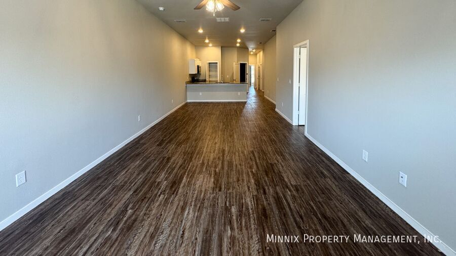 Building Photo - 2120 N Jayton Ave