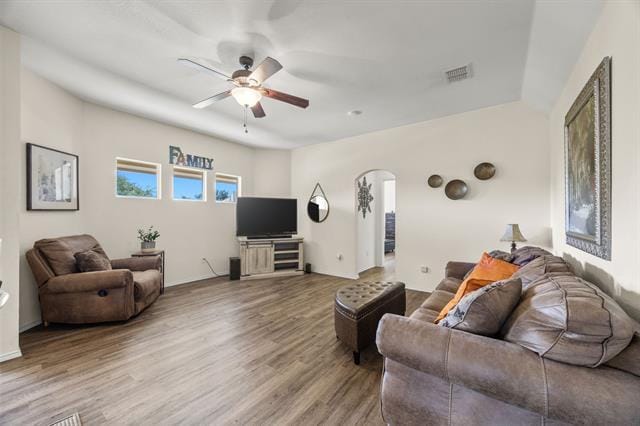 Building Photo - 548 Hawken Dr