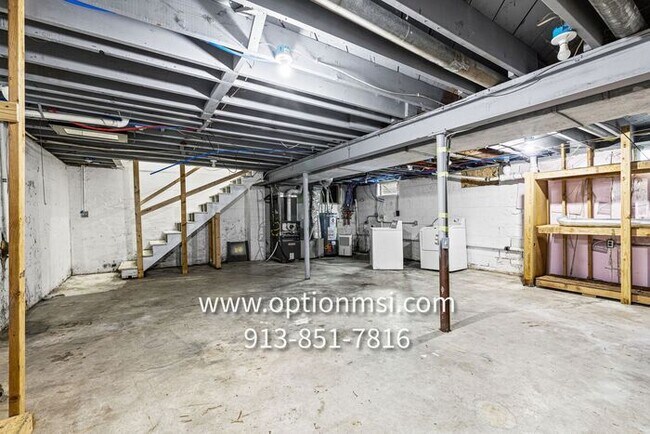 Building Photo - Cimarron Beauty- TRUE 4 bedroom, 2 bath, 1 car garage