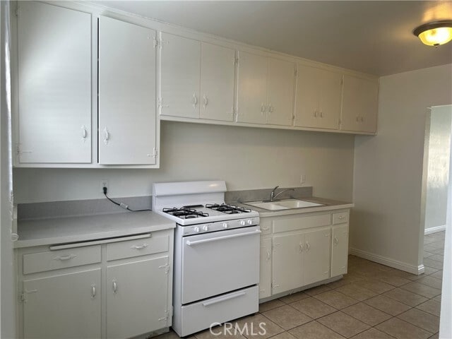 Building Photo - 5147 Canoga St