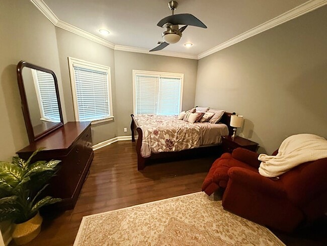 Building Photo - Lakefront Condo for Rent in Hot Springs