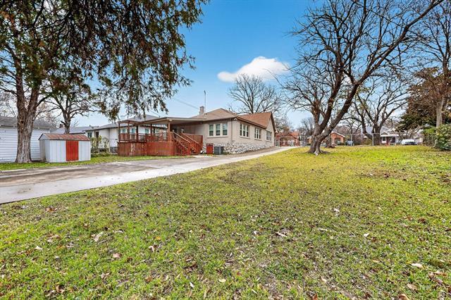 Building Photo - 2009 Berwick Ave