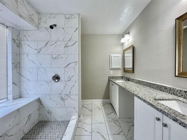 Building Photo - 7011 Brockington Dr