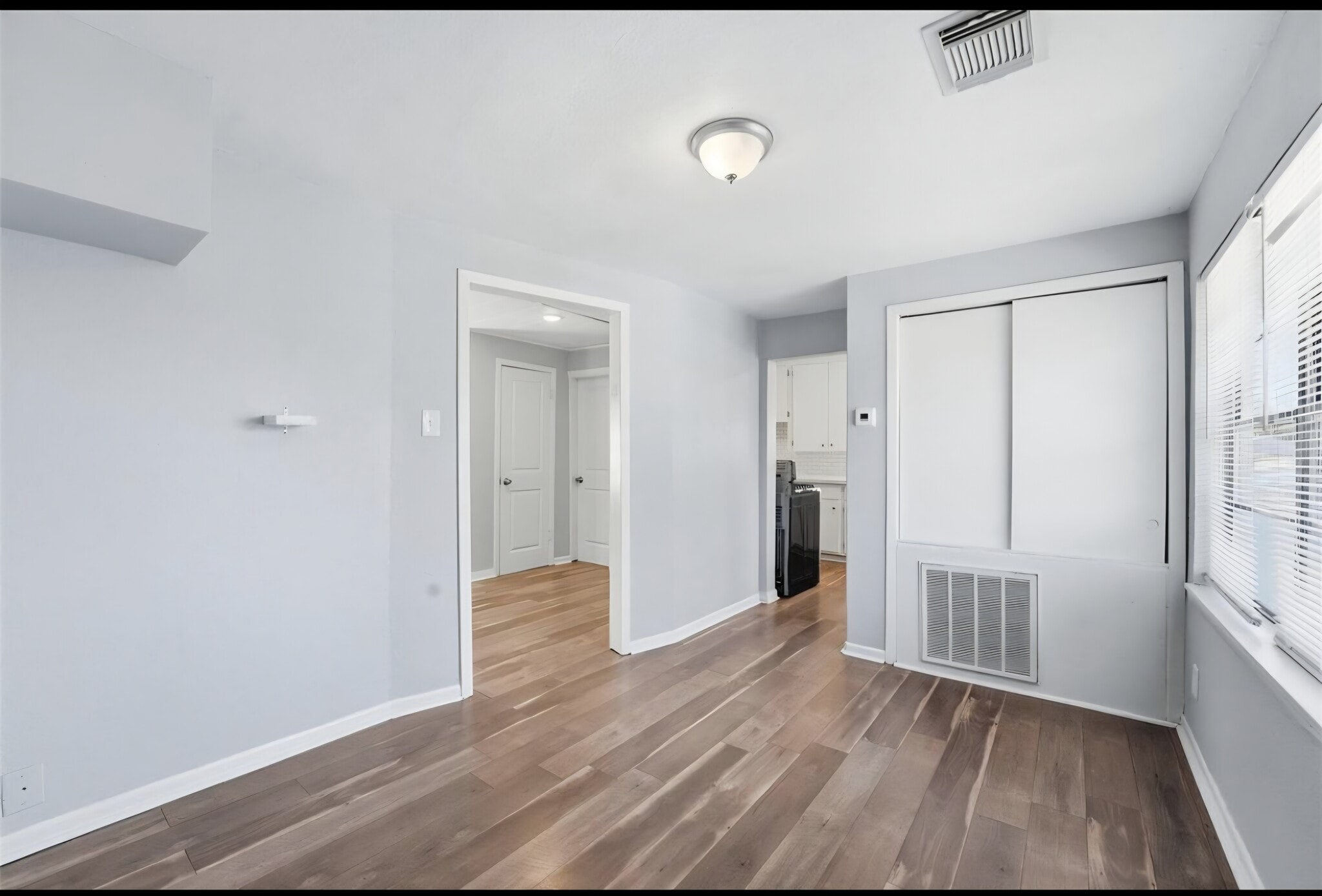 Building Photo - 6526 Linden St