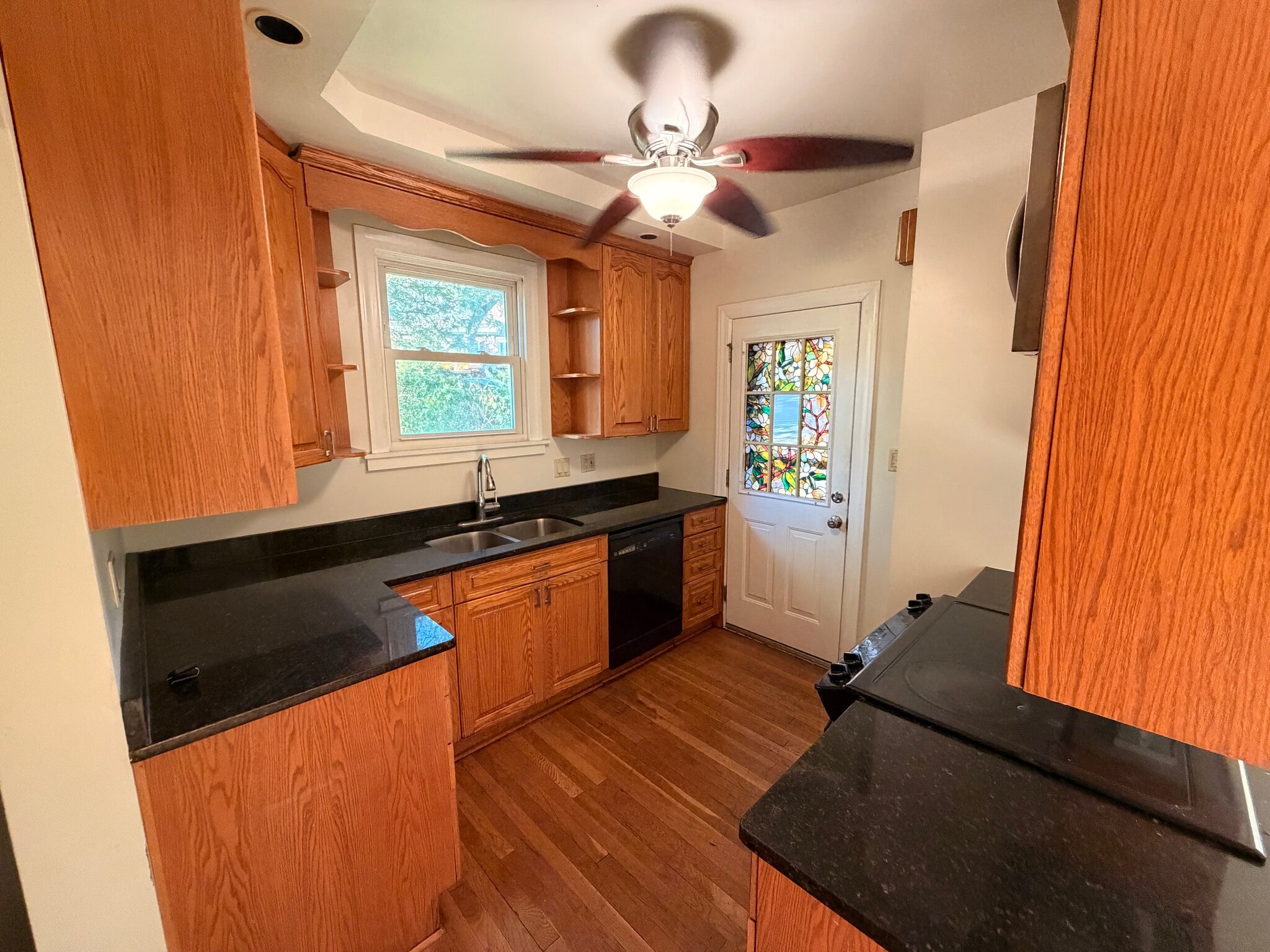 Building Photo - 248 Beverly Rd