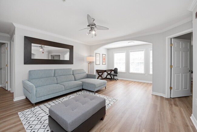 Living Room - 3591 Kernan Blvd S