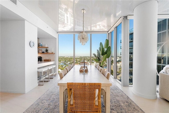 Building Photo - 2200 N Ocean Blvd