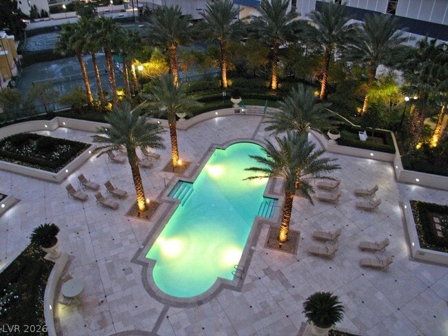 Building Photo - 2747 Paradise Rd