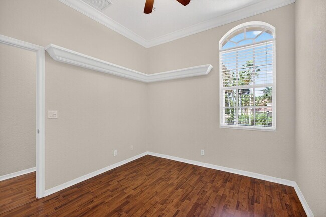 Building Photo - 4991 Bonsai Cir