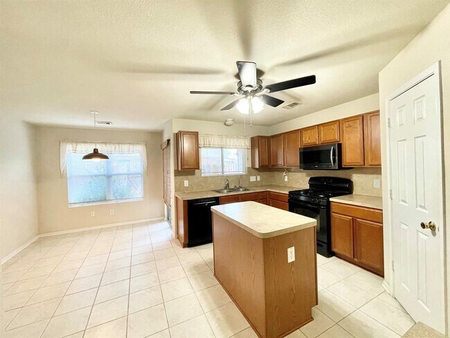 Building Photo - 2126 Juniper Dale Dr