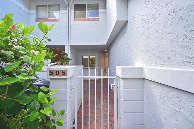 Building Photo - 6215 Old Court Rd